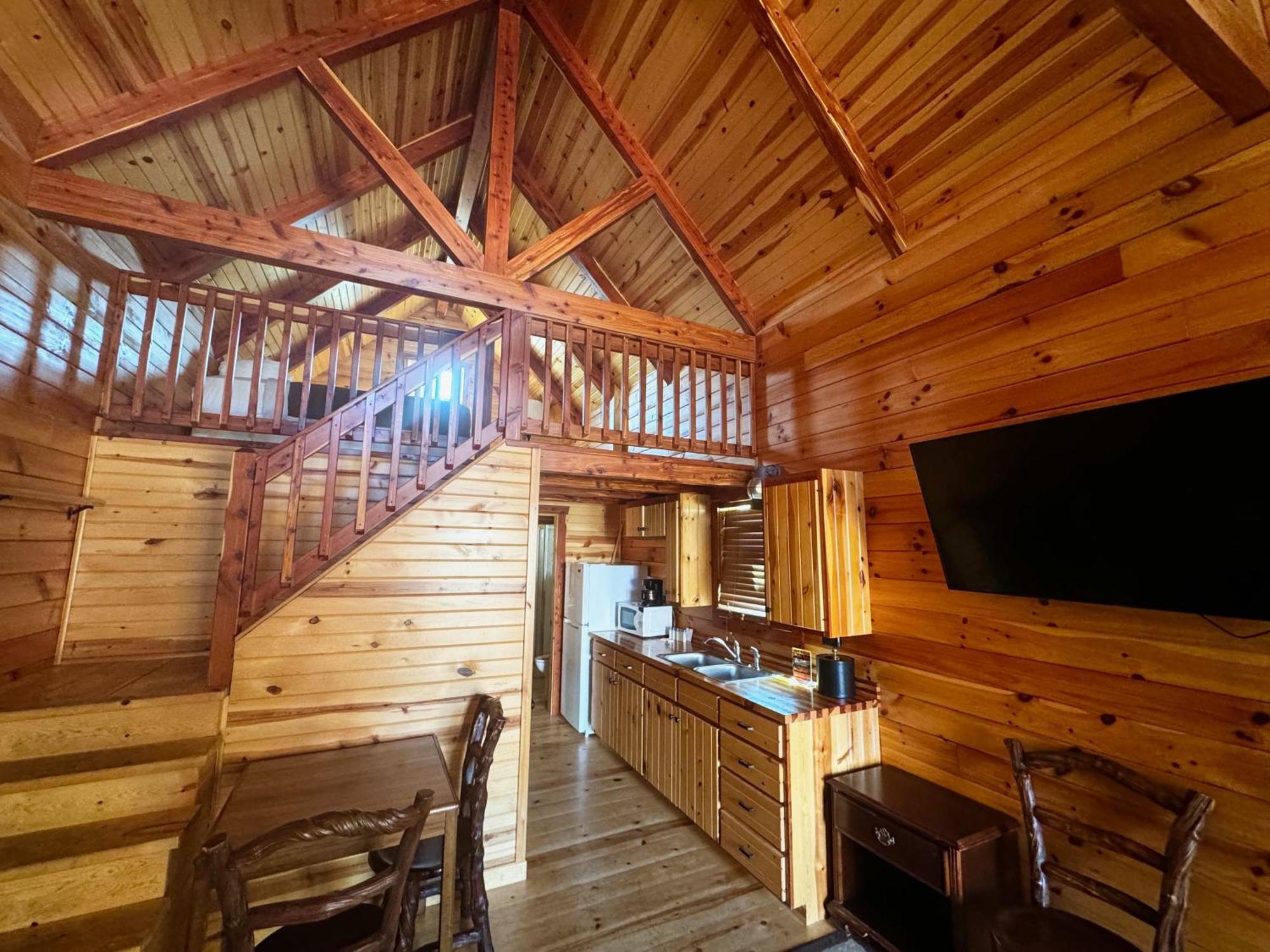 麦基诺小屋酒店 麦基诺城 外观 照片