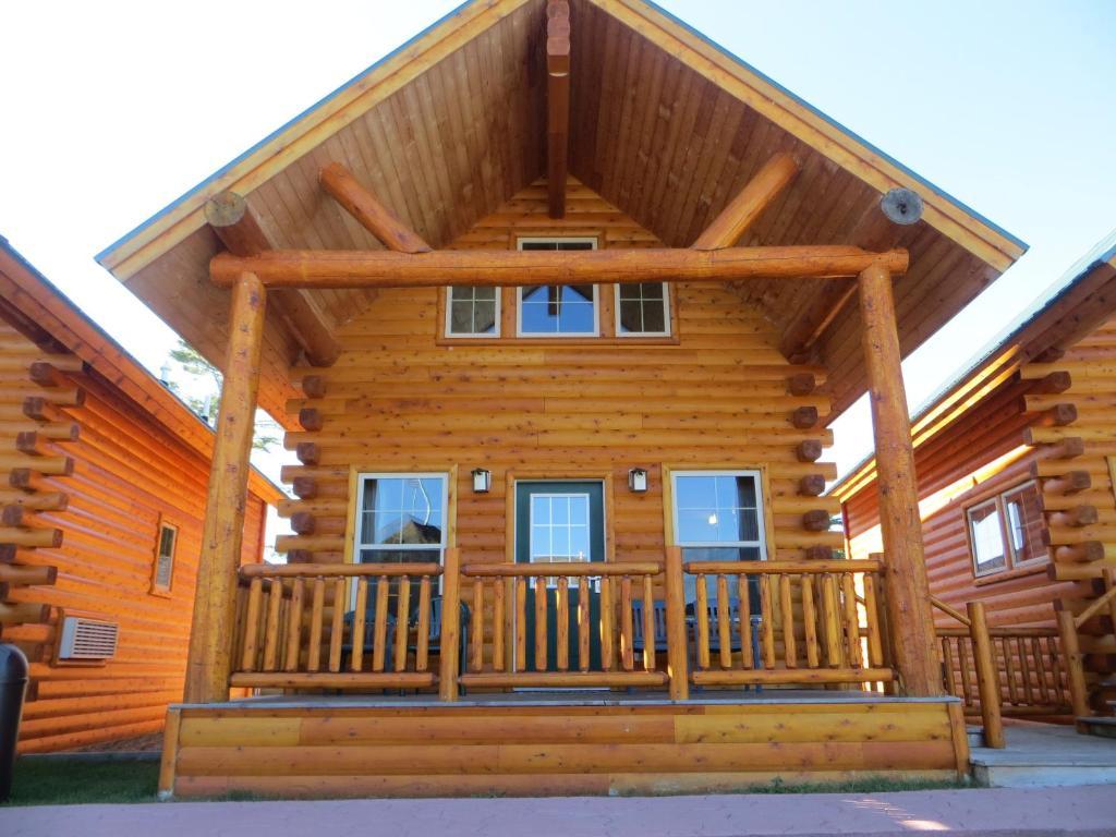 麦基诺小屋酒店 麦基诺城 外观 照片